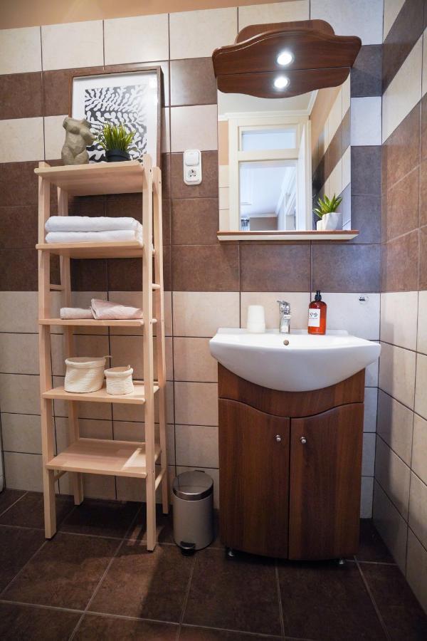 Hygge Home Apartman Eger Buitenkant foto